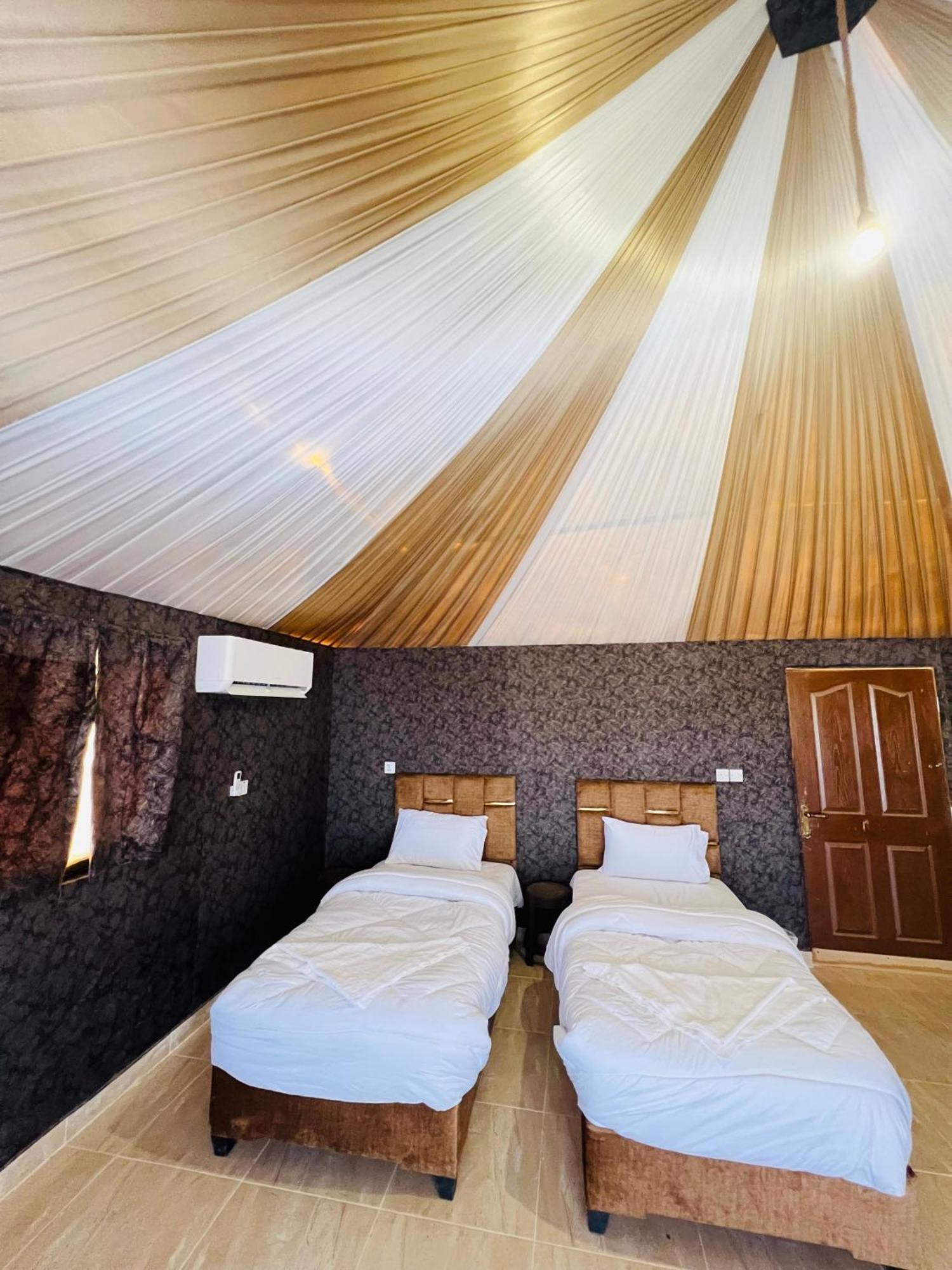 Abdullah Luxury Camp Apartment Вади Рум Екстериор снимка